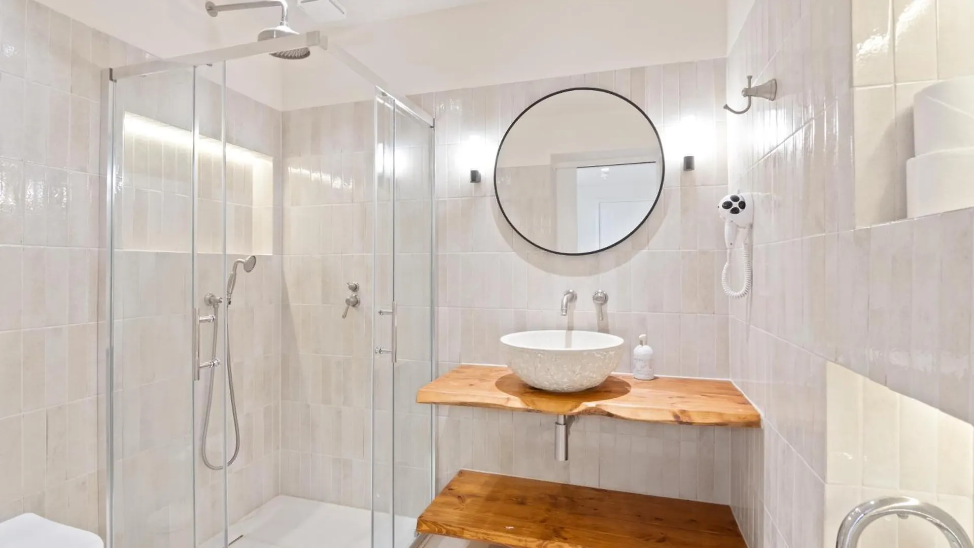 The Manor At Minstrel Court With Hot Tub Villa Cambridge  United Kingdom